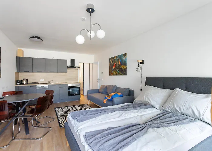 Luxury Modern With Balcony Διαμέρισμα Βιέννη