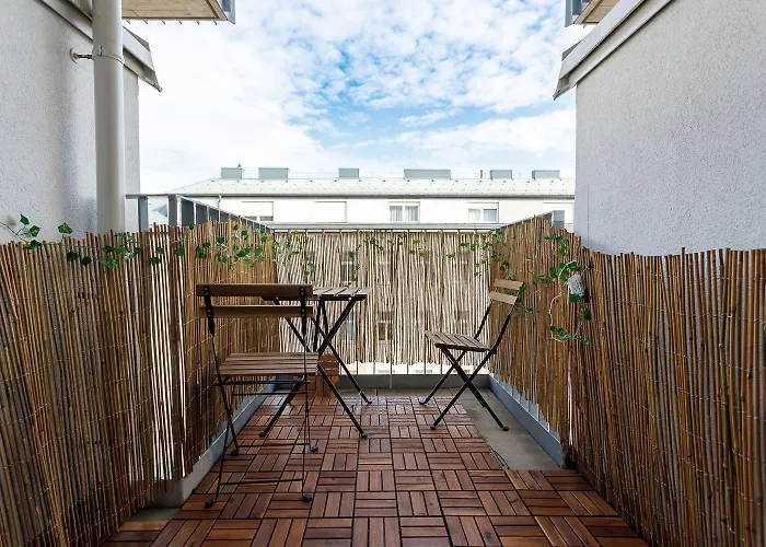 Διαμέρισμα Luxury Modern With Balcony